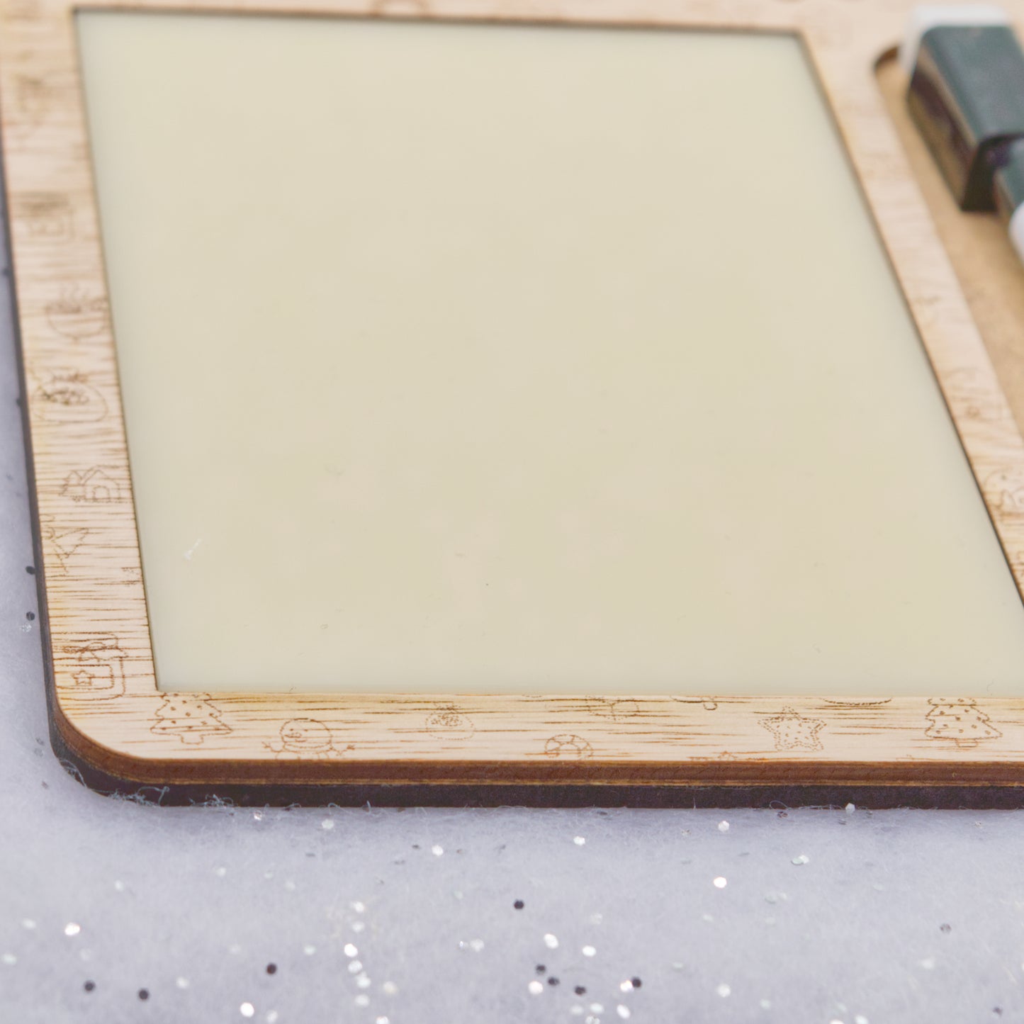 Christmas Collection - Christmas Eve Checklist Dry Wipe Board with Pen | Laser-Cut & Engraved Wooden Christmas Planner